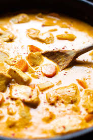 Wir zeigen ihnen gesunde rezepte, die sie schnell und einfach zubereiten könnten! Gelbes Thai Curry Mit Hahnchen 30 Minuten Kochkarussell