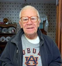 Del Myers's Instagram, Twitter & Facebook