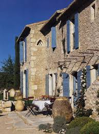 Le Jas De L Ange A Eygalieres Bosc Architectes A St Remy De Provence Maison D Hotes Architecte Maisons Campagnardes