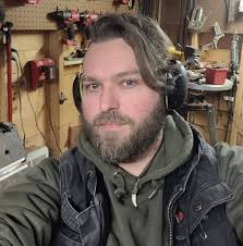 Are mountain lions extinct in Massachusetts?