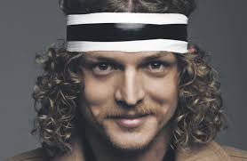 The Man Pearl, Nick 'HONEY BADGER' Cummins, The Trendsetter