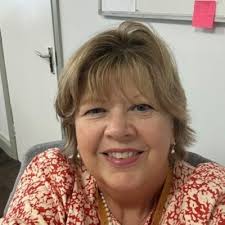 Recognition received in our team awards, thanks guys, little things mean a  lot. Stephen Grenfell Maryanne Edwards Mandeep Bibra lorraine mudondo  @usman khan @hamira nawaz Nic Bowers Lynn Underwood…