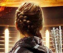Ok I Need To Figure Out How To Do My Hair Like This Its Kinda Amazeing Katniss Hair Katniss Braid Hunger Games Hair