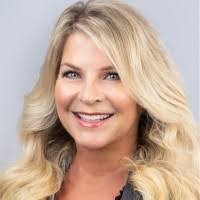 Gwen Keating's Instagram, Twitter & Facebook