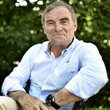 Repoussé de deux mois en raison de la pandémie de coronavirus, le tour de france 2020 s'est élancé de nice le samedi 29 août et s'achèvera le dimanche 20 septembre avec la traditionnelle arrivée sur l'avenue. L Empreinte Des Geants Sur Le Tour De France 3 4 Bernard Hinault Le Poil A Gratter Du Cyclisme Francais L Equipe