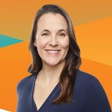 Linda Mcfarlane's Instagram, Twitter & Facebook