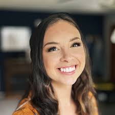 Emma Lunn's Instagram, Twitter & Facebook