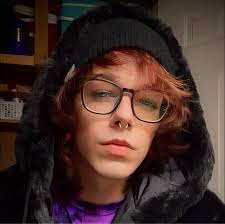 Do server owners still hire people for large professional builds?