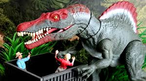 Des ptéranodons sont visibles dans la volière du parc, et à la fin du film ils s'échappent. Jurassic World Mattel Spinosaurus Jurassic Park 3 Www Yout Flickr