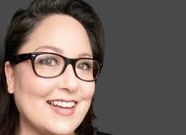 Beth Mazor's Instagram, Twitter & Facebook