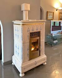 Ceramiche Cielle Dal 1814 Stufe In Ceramica Di Castellamonte A Legna O Pellet