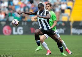Solo una proposta folle potrebbe portar via duvan da bergamo, ad oggi non c'è (nonostante l'atlético madrid di simeone sia sempre vigile…). Burnley Chase Colombia Striker Duvan Zapata From Napoli Daily Mail Online