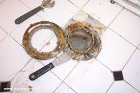 The top of pvc pipe that attaches the flange is cracked.it looks like the pvc flange part is glued into another pvc pipe that goes into the ground under my concrete. Toilet Repair How To Replace A Broken Toilet Flange Gardenfork Eclectic Diy