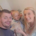 Shannon Greig's Instagram, Twitter & Facebook