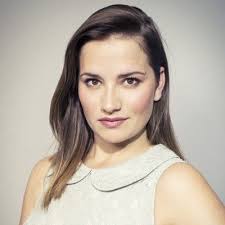 Barbara sloesen (32) en nederlands romcoms zijn onlosmakelijk met elkaar verbonden. Picture Of Barbara Sloesen