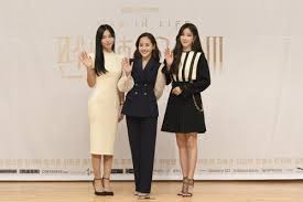채워질 수 없는 일그러진 욕망으로 집값 1번지, 교육 1번지에서 벌이는 서스펜스 복수극! Rxqfjkfezslhvm