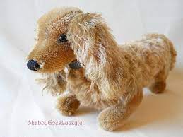 Steiff Dachshund Waldi Long Hair Mohair Copper Brown With Original Leather Collar 8 5 Inch 1960s Vintage Steiff Dog In Fine Condition Steiff Dachshund Leather Collar