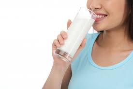 Selain kaya akan kalsium dan mineral yang baik. Kapan Waktu Terbaik Untuk Minum Susu Sebelum Atau Sesudah Makan Solopos Com
