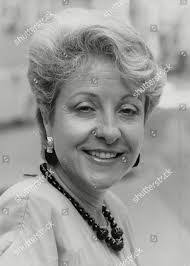 Sally Ogle's Instagram, Twitter & Facebook