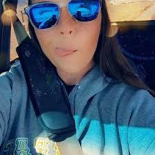 Lexy Caron (lexycaron)