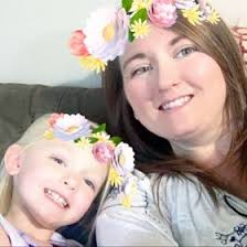 Lori Moye's Instagram, Twitter & Facebook