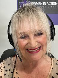 🌟✨ "Empowered Women Empower Women!" ✨Confidence is the golden key to  unlocking new career heights! Below are some areas where my transitional  coaching can truly spark a boost in your confidence: 1.