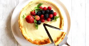 Un gâteau parfait pour se régaler à l'heure du dessert ou du goûter ! Cheesecake Leger Aux Speculos Et Fruits Rouges Recette Par Le Pays Des Gourmandises