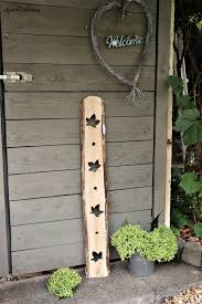 From furniture and lighting to decoration items, there is a wide range of homeware available on the site. Holz Stele Herbst Gartendeko Aus Holz Etsy Decor Ladder Decor Etsy