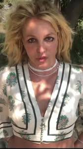 Britney Spears Q&A: Revealing My Favorite Holiday, Subject, Designer,  Restaurant, and Book