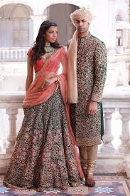 Beli hiasan kepala (india)/headpiece india/hiasan pengantin terbaru di shopee. 17 Inspirasi Gaun Pengantin A La Bollywood Untuk Pernikahanmu Nanti Siapa Tahu Jadi Secantik Kajol