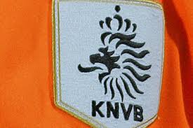 Wanneer er vragen ontstaan of als je behoefte hebt aan hulp met het ontwerpen kun je ons een mail sturen. Nederland En Belgie Maken Bidboek Voor Wk 2018 Voetbal International