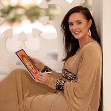 Cat Coquillette (@catcoq)