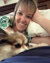 A little over a month ago, Whitney (husband!) and me heard about a little  Pomeranian who had been abused. She'd been picked up as a stray, and her  leg had been broken