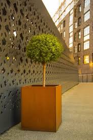 Corten steel tall cube planter. Corten Steel Planters Europlanters