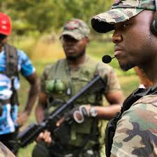 Che Derek (@its_dereko) • Instagram photos and videos