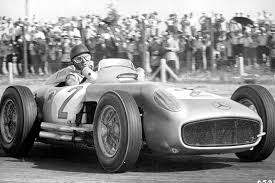 Mercedes W196 F1 Fangio 1954 1955 01 Jpg 1 600 1 067 Pixels Racing Grand Prix Racing Race Cars