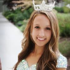 Micaela Roberts's Instagram, Twitter & Facebook