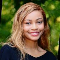 Farrah Wright's Instagram, Twitter & Facebook