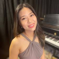 Biography — Gabrielle Hsu