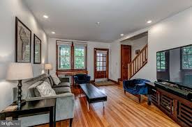 Interior doors can provide a good bit of insight to the history and style of a home. Old House In Nw Dc Stripping And Refinishing Interior Doors Doorways Crown Moulding Etc