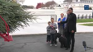 In the past, the white house would welcome more than 25,000 public tour guests every year to view the beautiful holiday decorations. The 2016 Holidays Whitehouse Gov