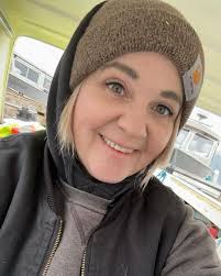 Lindsay Stannard (@plumbing.princess) • Instagram photos and videos