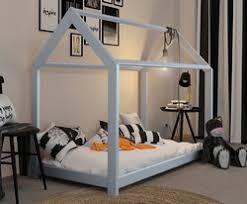 Wenn man das bett für ein kleinkind wählt, hätte ich mir gewünscht, dass der rausfallschutz in der länge frei wählbar gewesen wäre und die ecke abgerundet. 8 Kinderbetten Test Vergleich 2021 Finde Das Richtige Bett