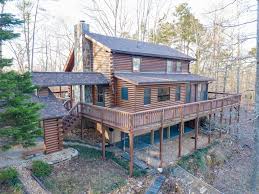 Oak mountain state park has once again been awarded the coveted certificate of excellence mountain biking and hiking are two of the most popular activities at the park. Red Top Mountain Vacation Rentals Homes Georgia United States Airbnb