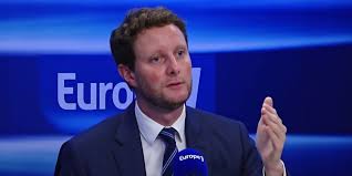 Interrogé sur lci mercredi 3 février quant à l'utilisation ou non du vaccin russe spoutnik v en europe, clément beaune a indiqué que «tous les vaccins étaient les bienvenus». Coronavirus Clement Beaune Regrette Un Manque De Coordination En Europe