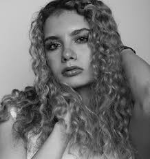 Empowerment and confidence in acting and modeling careers