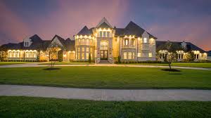 This luxury mansion offers four suites and a study on the upper floor and the master bedroom is complemented with a covered terrace and two the mansion floor plans include two lovely porches at the front and the back of the house, an open family room, a chef's kitchen, a formal dining room. 500 Luxury House Pictures Hd Download Free Images On Unsplash