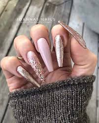 See more ideas about nails, pretty acrylic nails, best acrylic nails. 23 Gold Nail Designs For Your Next Trip To The Salon Stayglam