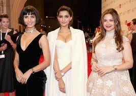 We did not find results for: Tuba Buyukustun Dubai Film Festivali Nde Tuba Buyukustun Un Kiyafeti