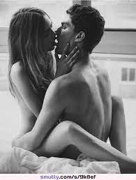 Erotic Cuddling Couples - Bobs and Vagene